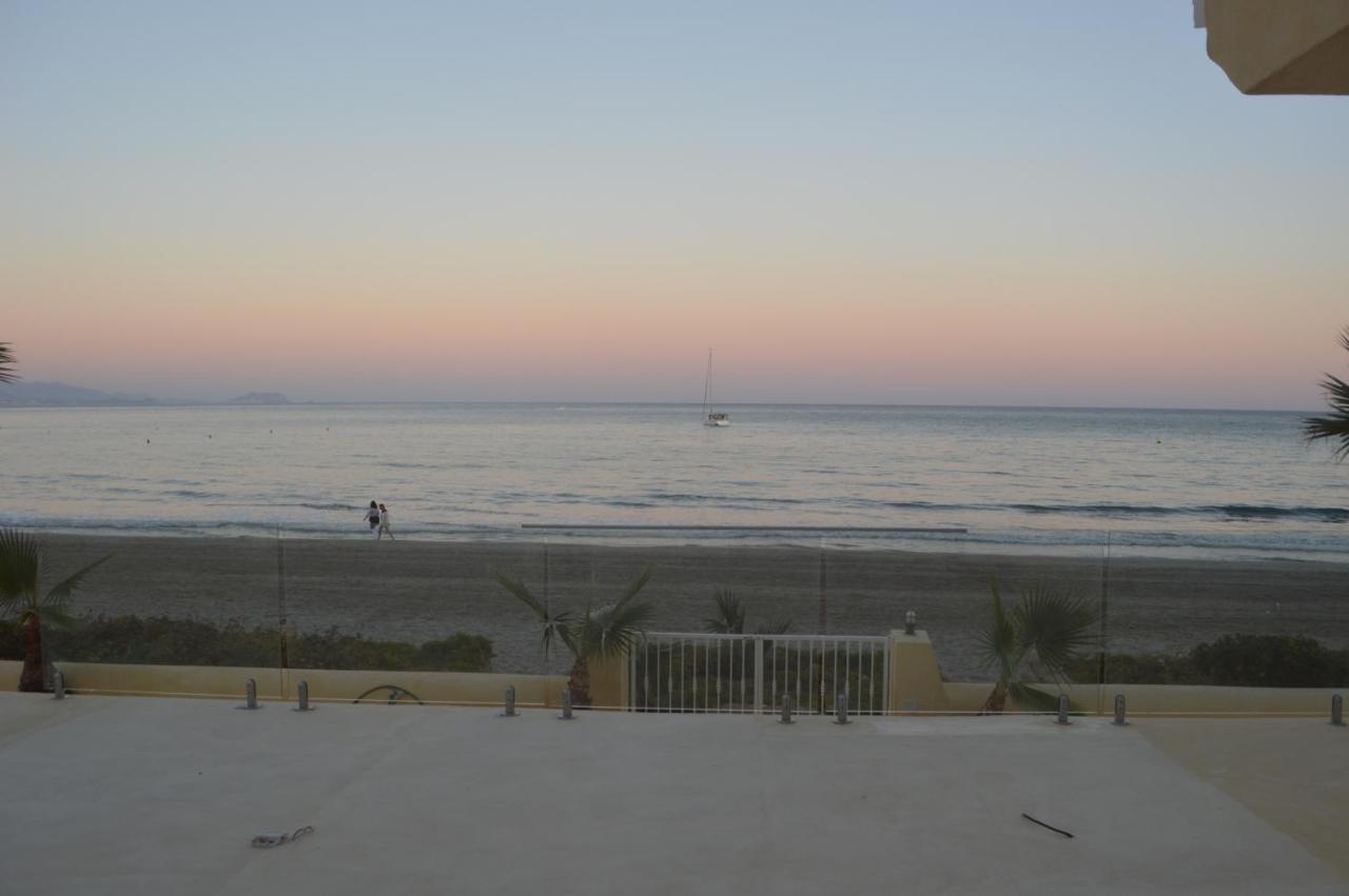 Excepcional Apartamento Amanecer Al Borde De Playa Y Mar, En Chalet Roquetes アリカンテ エクステリア 写真