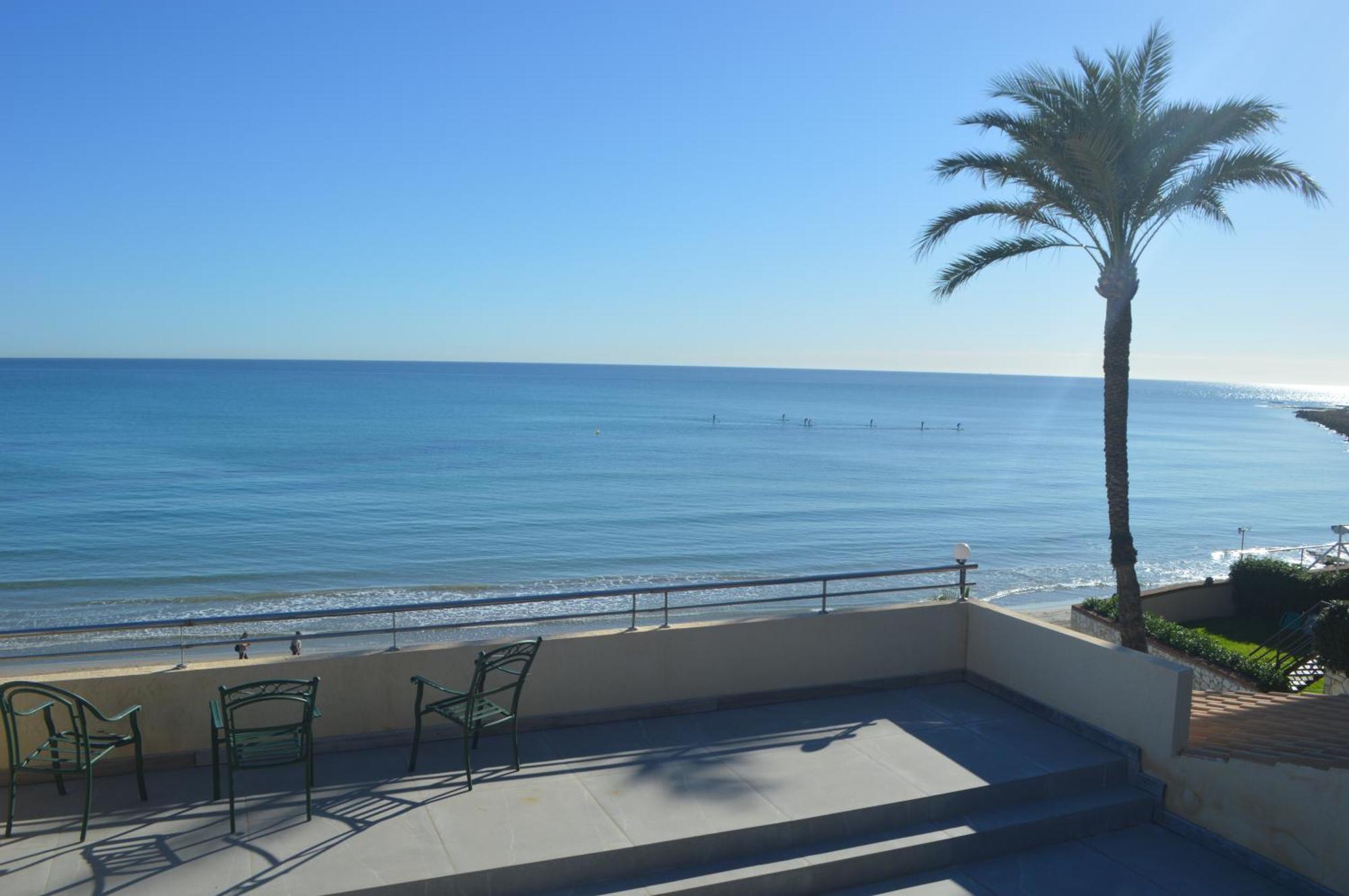 Excepcional Apartamento Amanecer Al Borde De Playa Y Mar, En Chalet Roquetes アリカンテ エクステリア 写真